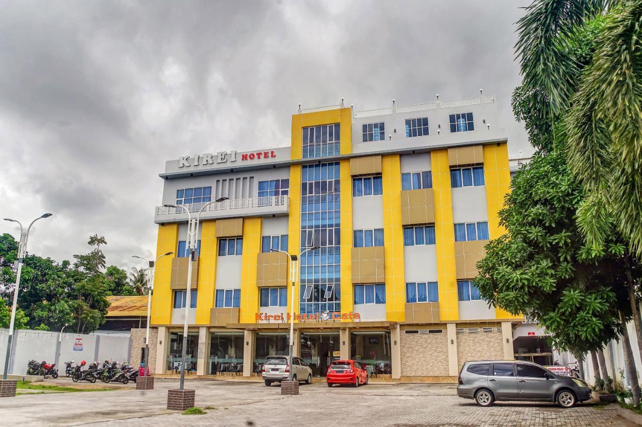 Kirei Hotel Bantaeng Extérieur photo
