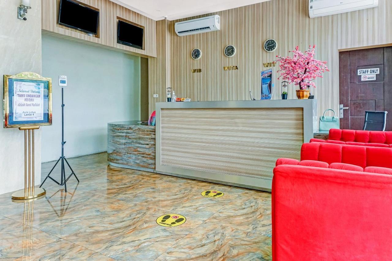 Kirei Hotel Bantaeng Extérieur photo