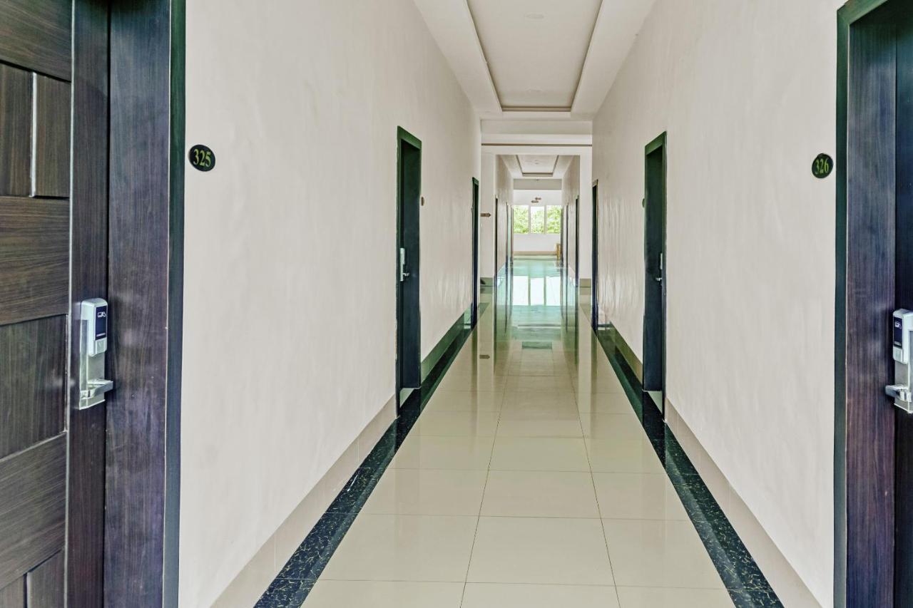 Kirei Hotel Bantaeng Extérieur photo