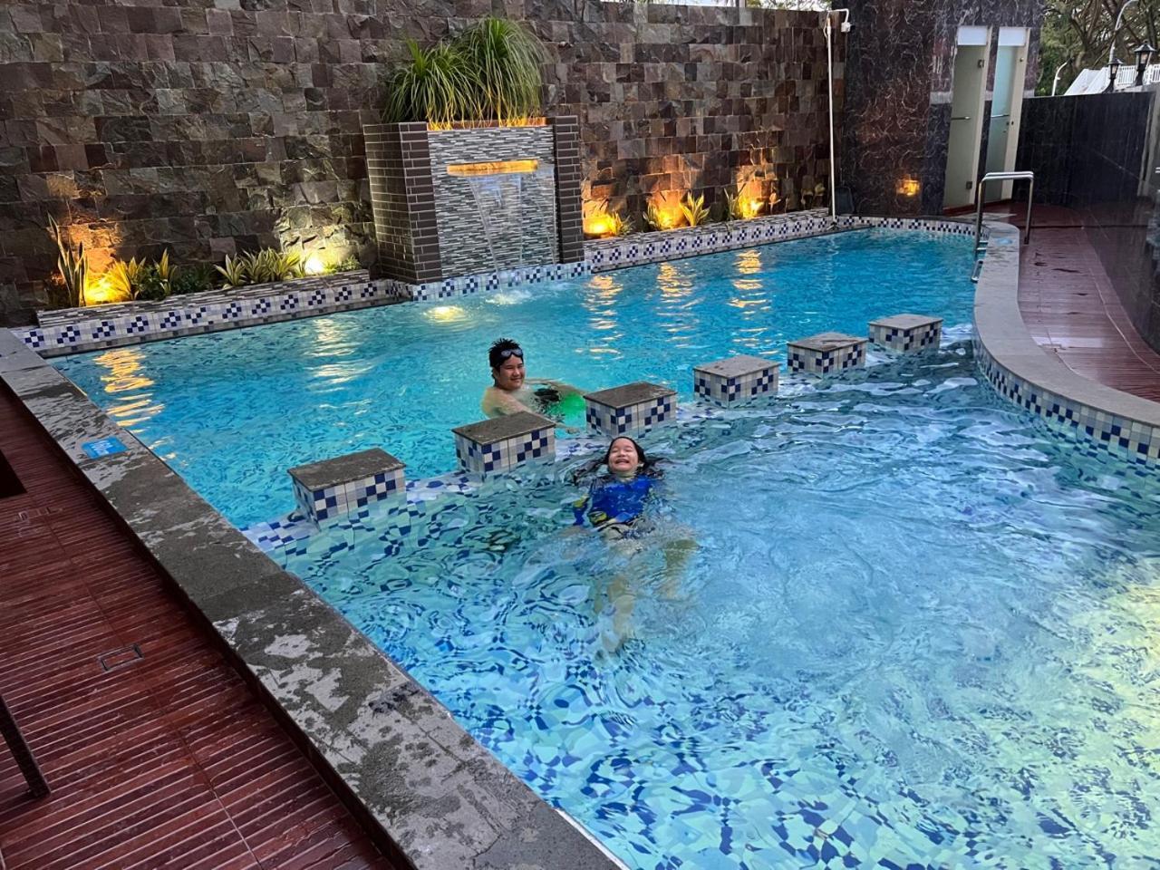 Kirei Hotel Bantaeng Extérieur photo